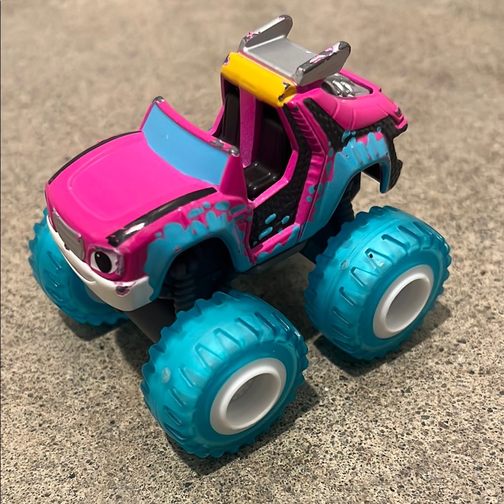 Water Rider Watts from Blaze and the Monster Machines